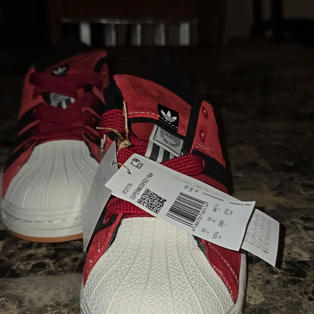 Adidas Red and Black Adidas - Picture 6 of 6